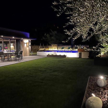 La Villa Cosy Espalion Exterior photo