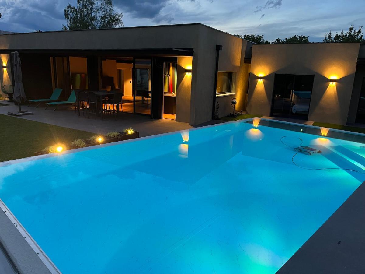 La Villa Cosy Espalion Exterior photo